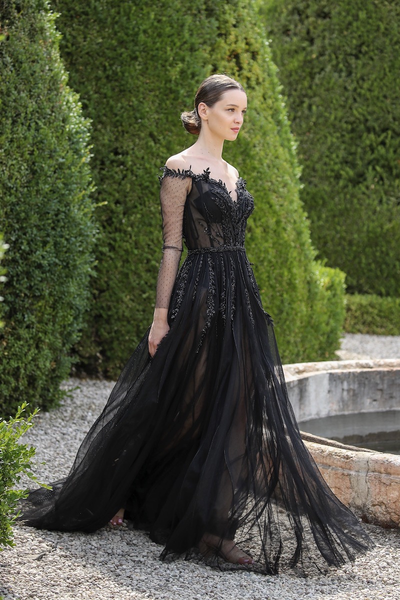 Exquisite embellished maxi dress in black